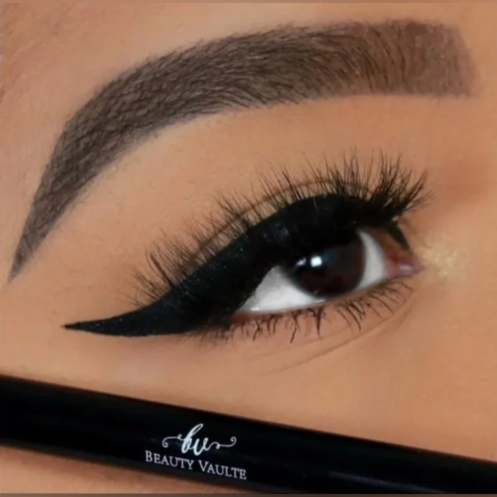 🖤BEAUTY VAULTE🖤Liquid Eyeliner in Carbon Black/NIB
